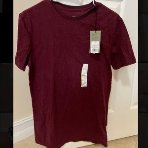 Men’s tshirt- never worn